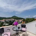 Emma - Two Bedroom With Balcony And Sea View Apartman Dubrovnik