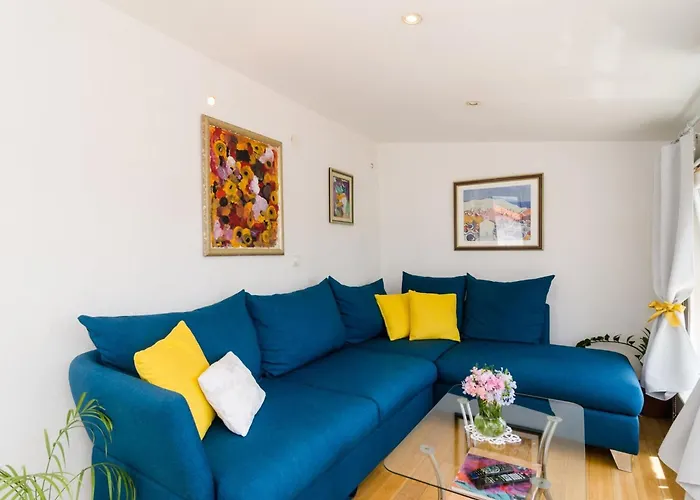 Apartmán Emma - Two Bedroom With Balcony And Sea View