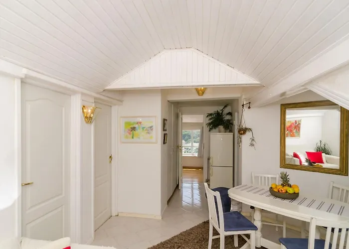 Daire Emma - Two Bedroom With Balcony And Sea View Dubrovnik