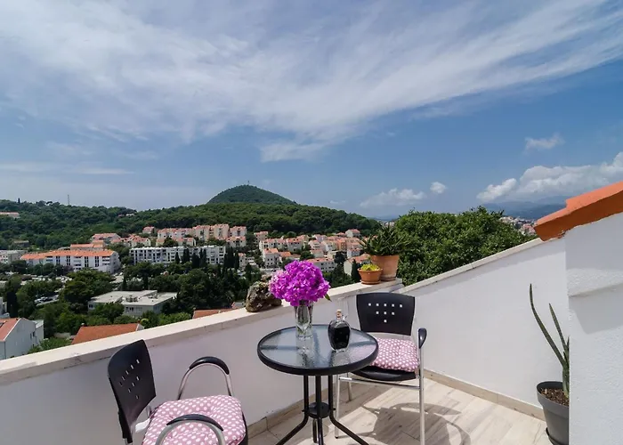 Emma - Two Bedroom With Balcony And Sea View Dubrovnik